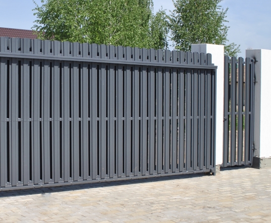 Ворота из штакетника в Кисловодске